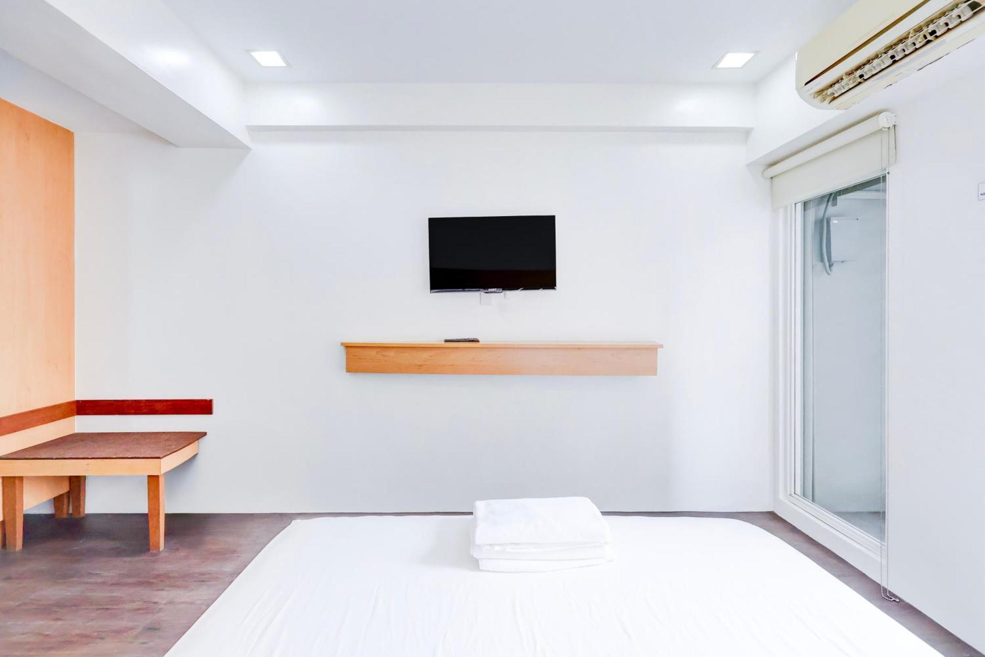 Collection O Brblock Boutique & Residences, Santa Cruz Olympia, Makati マカティ エクステリア 写真